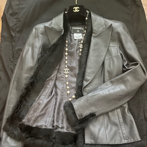 CHANEL Lambskin and Rabbit Fur Trim Coat Fall/Winter 2002 Collection - Picture 1 of 4